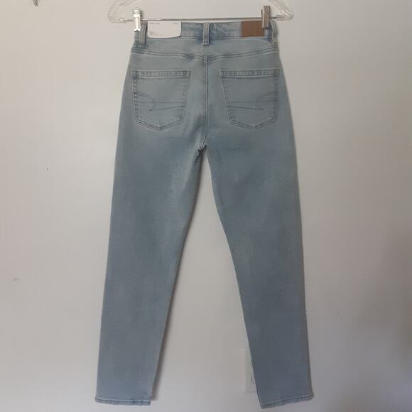 American Eagle Strigid Mom Jeans Women’s Size 000 Short Mid Rise 23W EUC - Picture 6 of 11